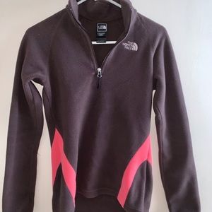 North face brown half-zip pull over. Size Small